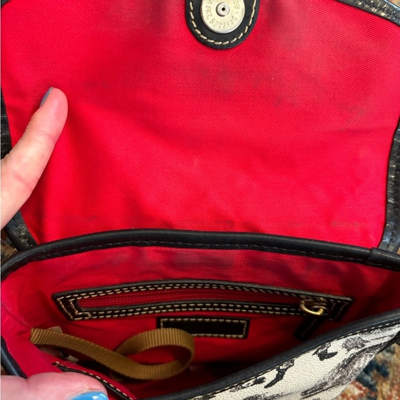 Dooney & Bourke Disneyland Pirates of the Caribbean crossbody purse - Picture 5 of 6